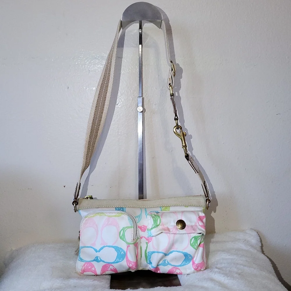 Coach Hampton Scribble Multi Purse - Picture 2 of 12